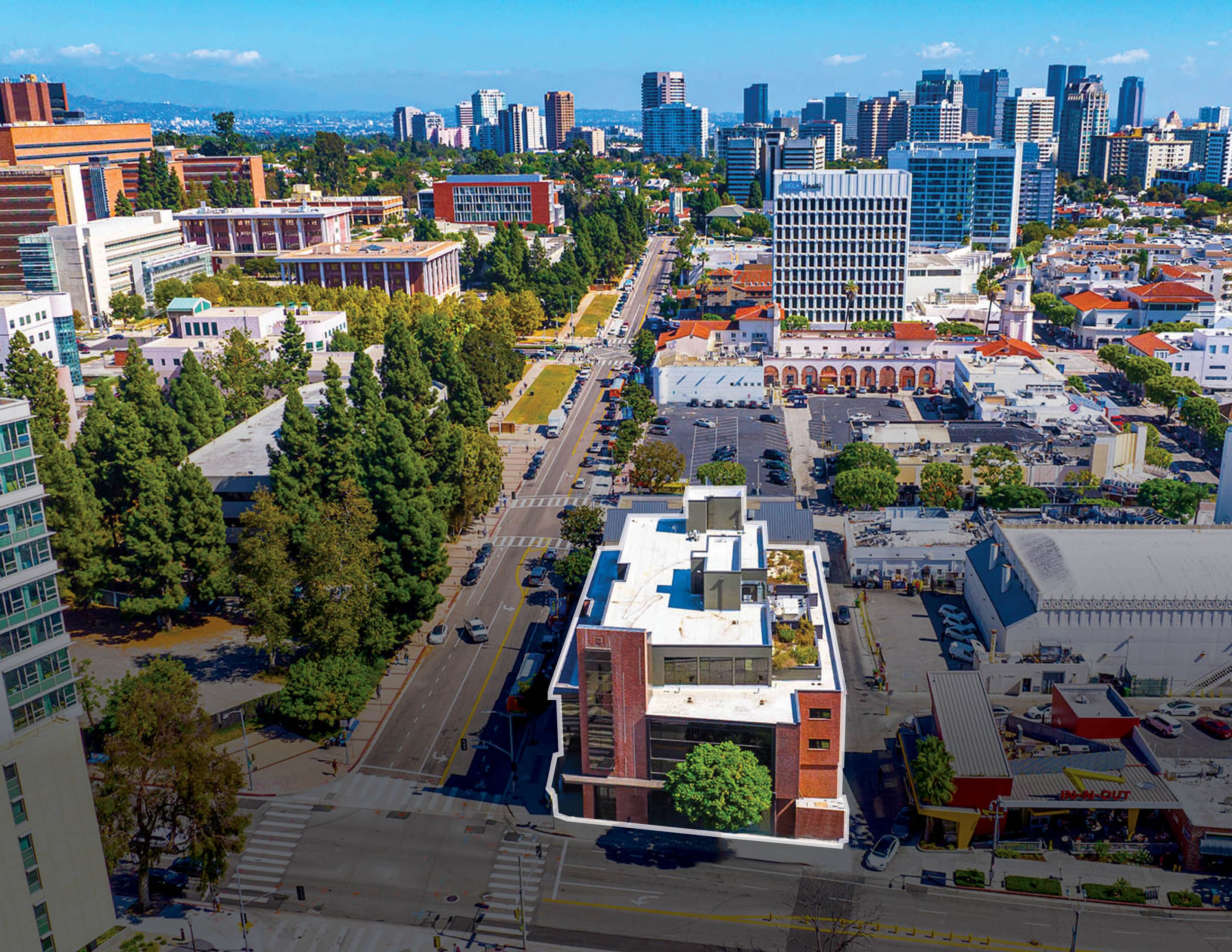 900 Gayley - Image 3