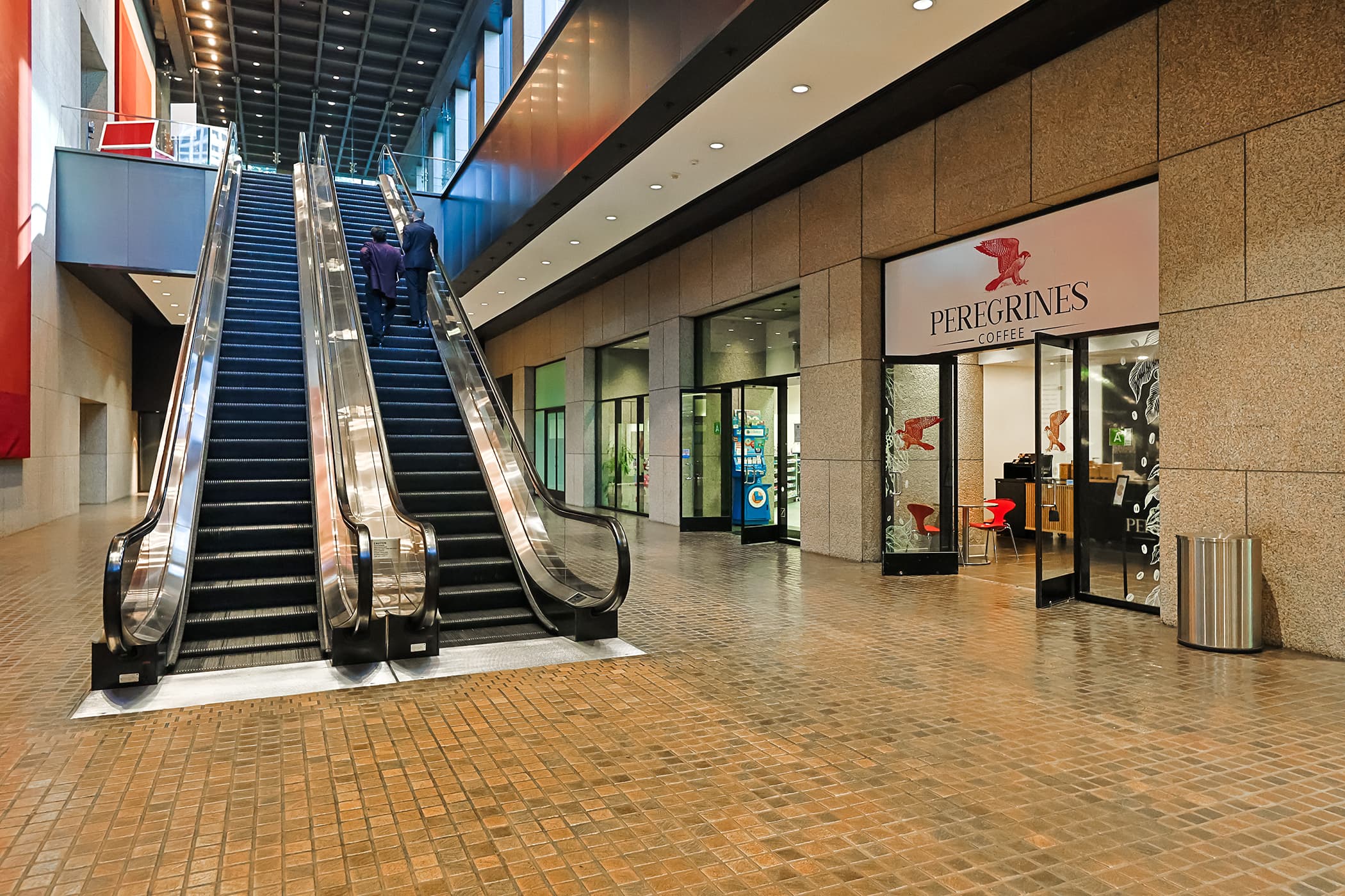 Bank of America Plaza - Image 11