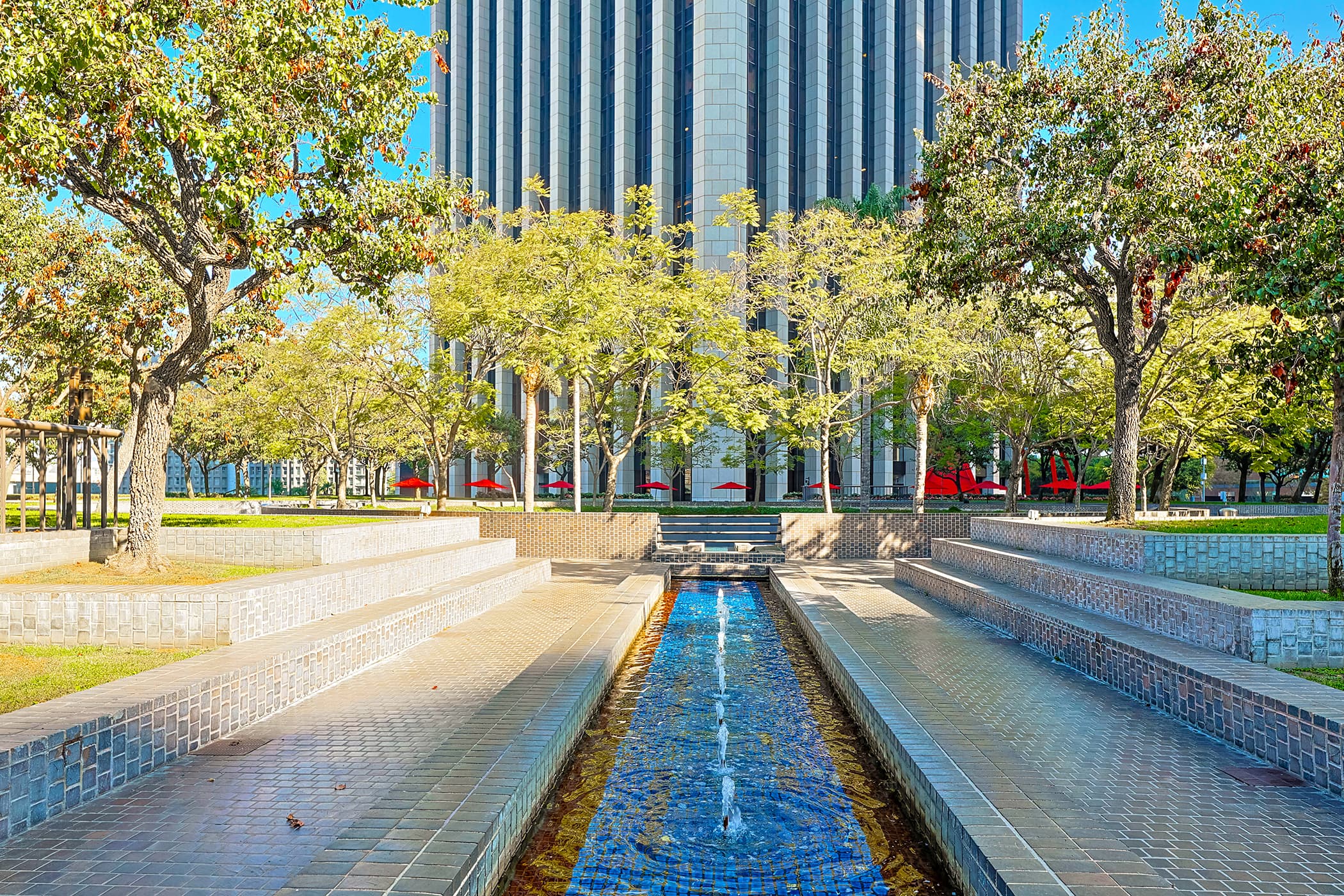 Bank of America Plaza - Image 12