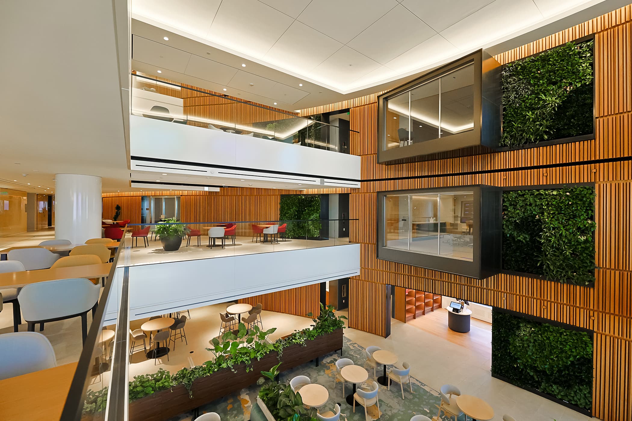 Bank of America Plaza - Image 4