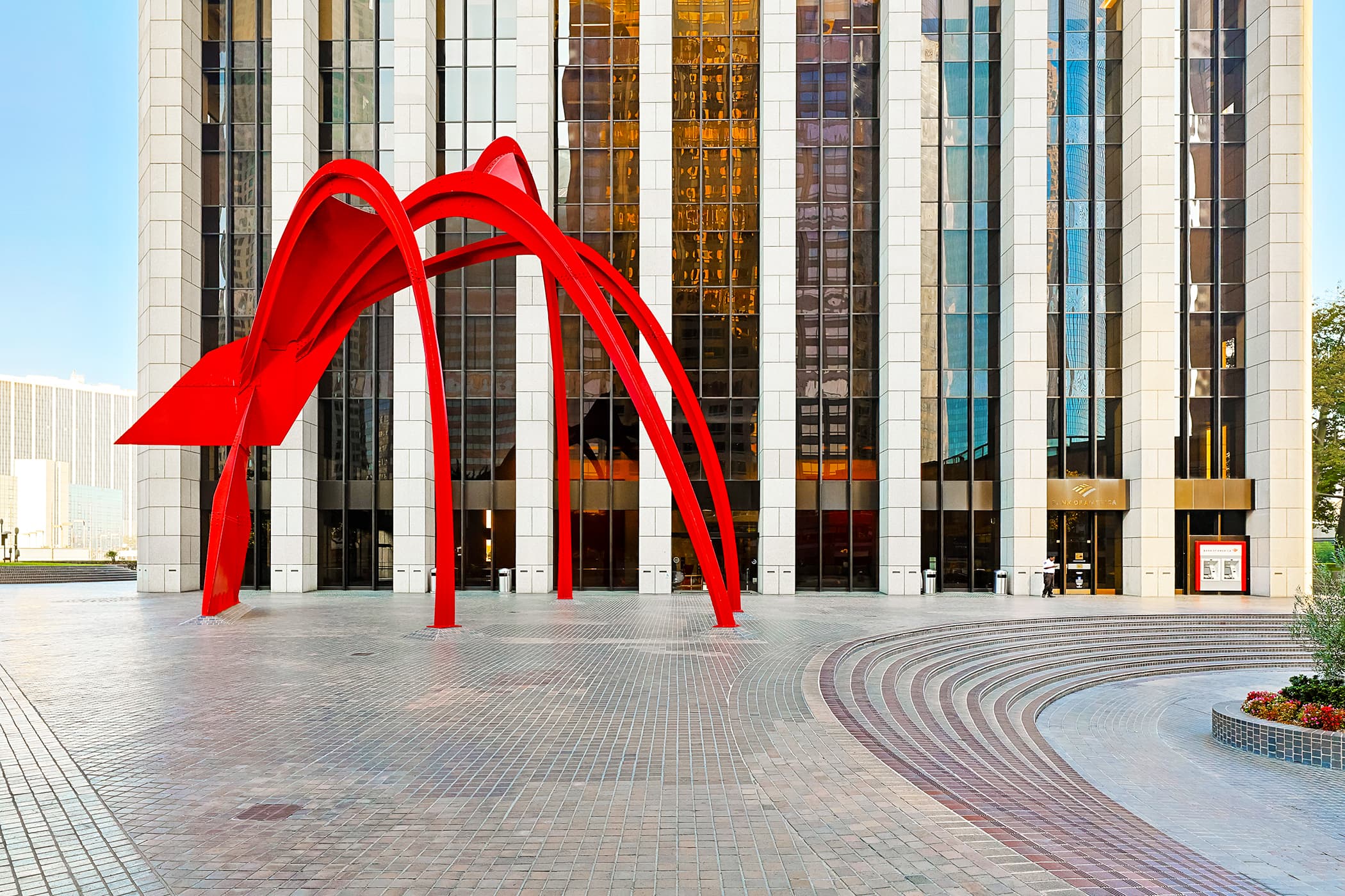 Bank of America Plaza - Image 13