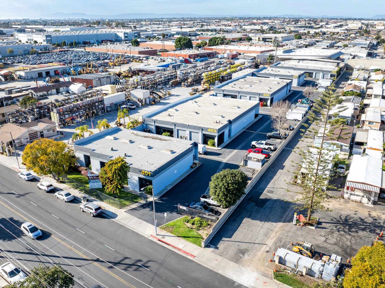 South Bay Trade Center - Image 4